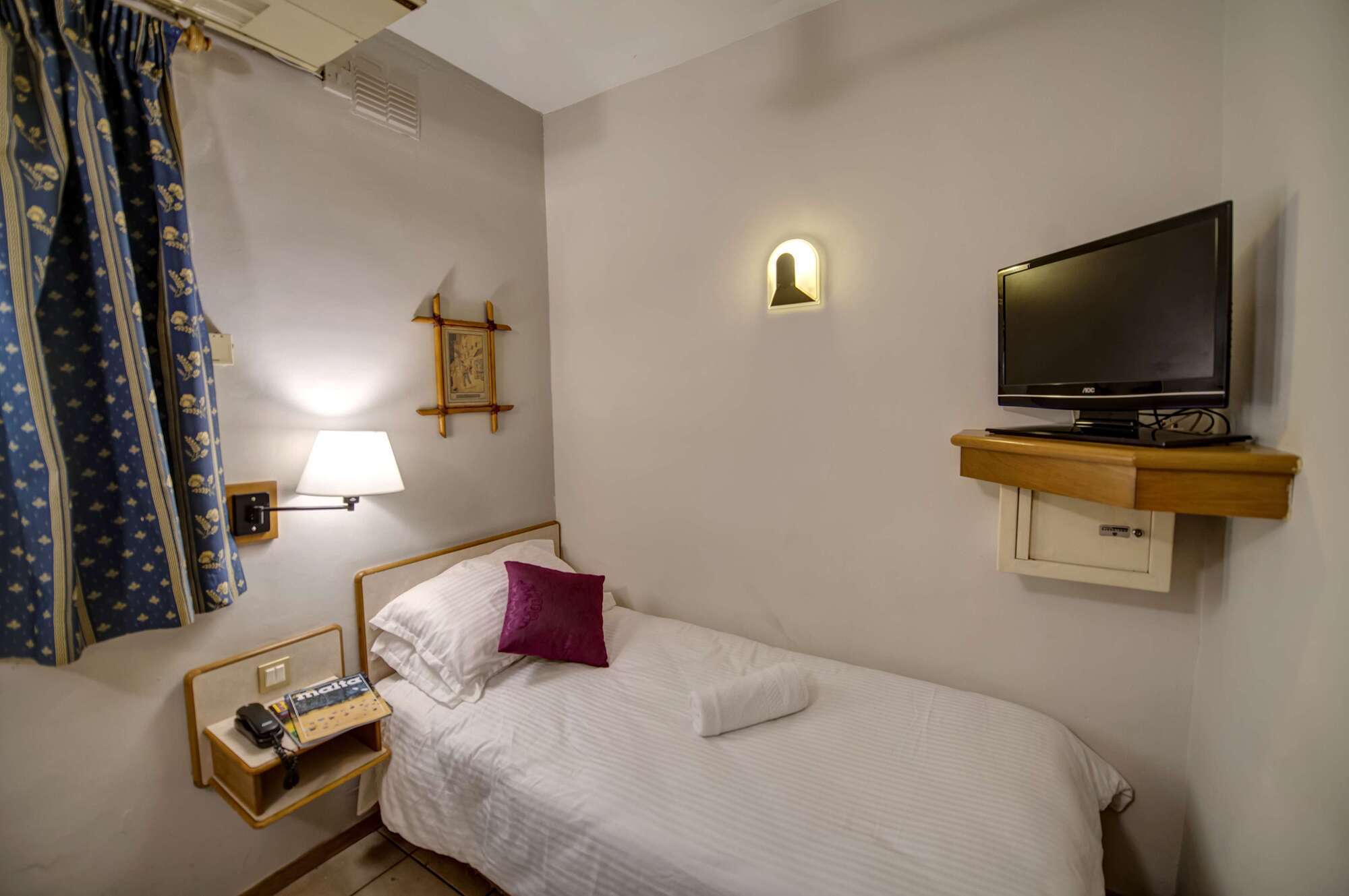 Sliema Chalet Hotel Exterior photo